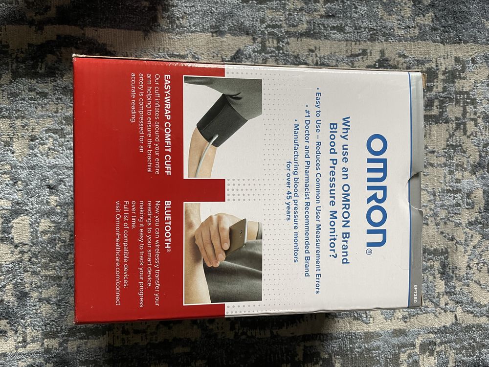 Bluetooth-тонометр Omron BP7350, 7- Series на плечо автомат.