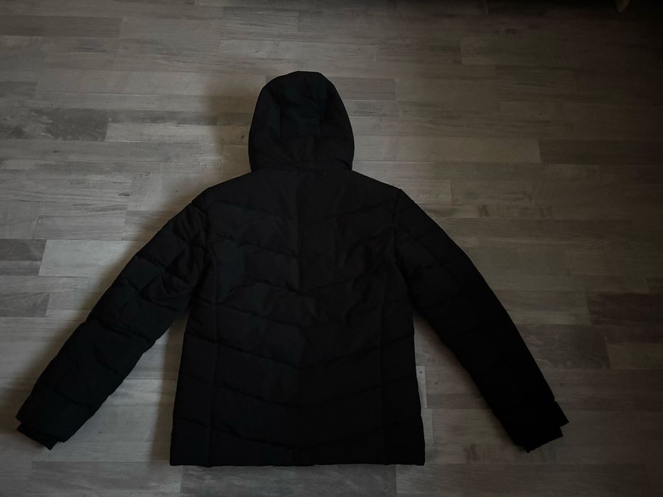 Мъжко зимно яке размер М чисто ново с етикет!