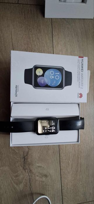 Часовник Huawei watch fit 2