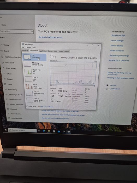 Vând Laptop 17" HD