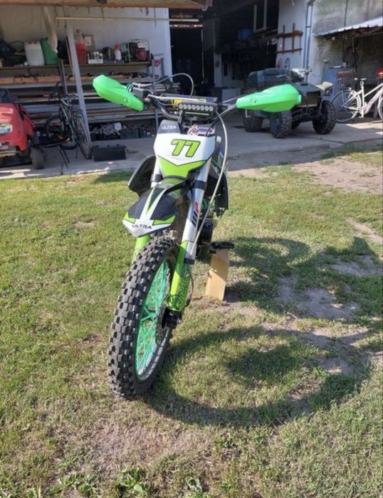 Vând cross ultra 125cc