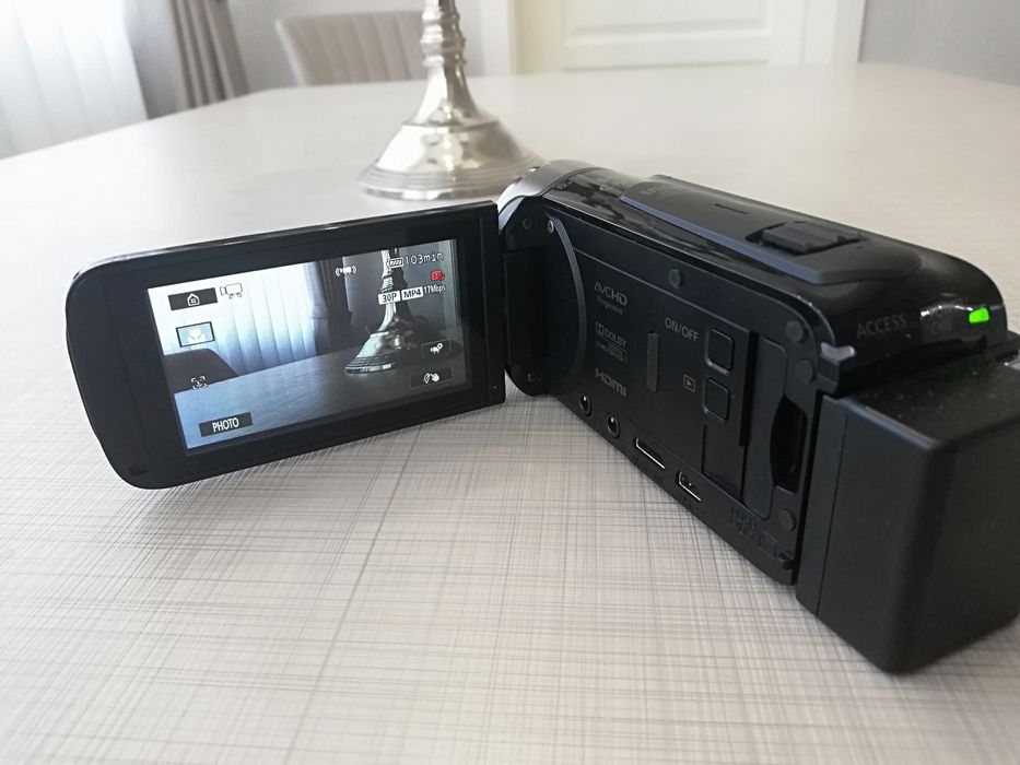 Видео камера Canon Vixia HF R500