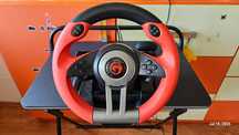 Volan Gaming cu pedale si schimbator de viteze