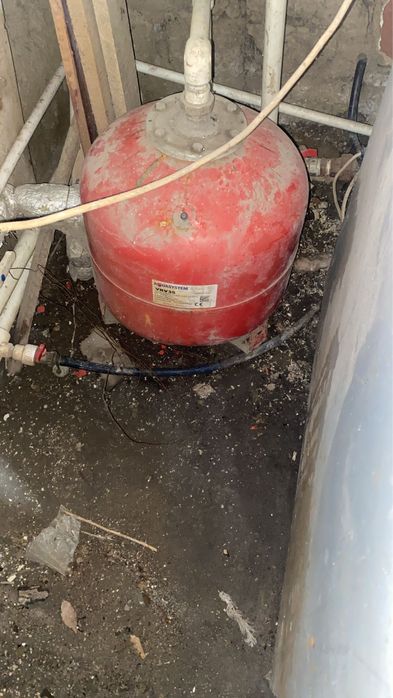 Centrala pe lemne Viadrus 25 kw + boiler Ariston