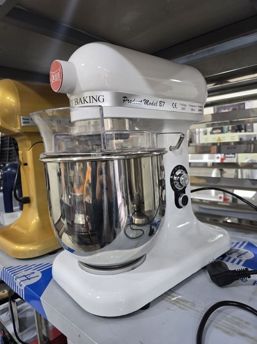 Mikser blendr tort tayorlaydigan meksir