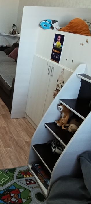 Кровать-чердак со шкафом