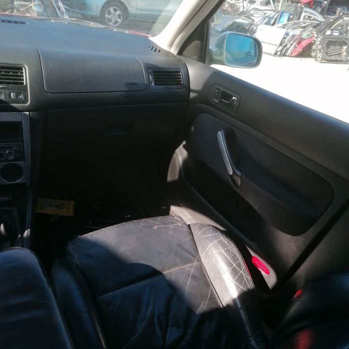 Dezmembrari  VW BORA (1J)  1998  > 2005 1.6 Benzina