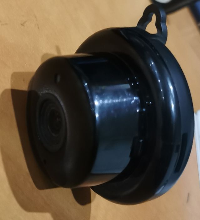 Cameră spion care poate fi montată că și vizor de ușă, etc.