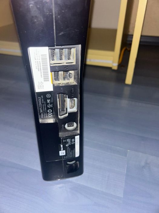Продавам Xbox 360