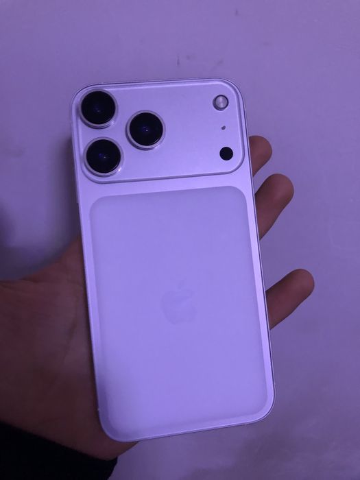 Iphone xr 17 pro