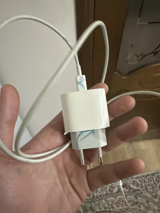 Зарятчик айфон оригинал