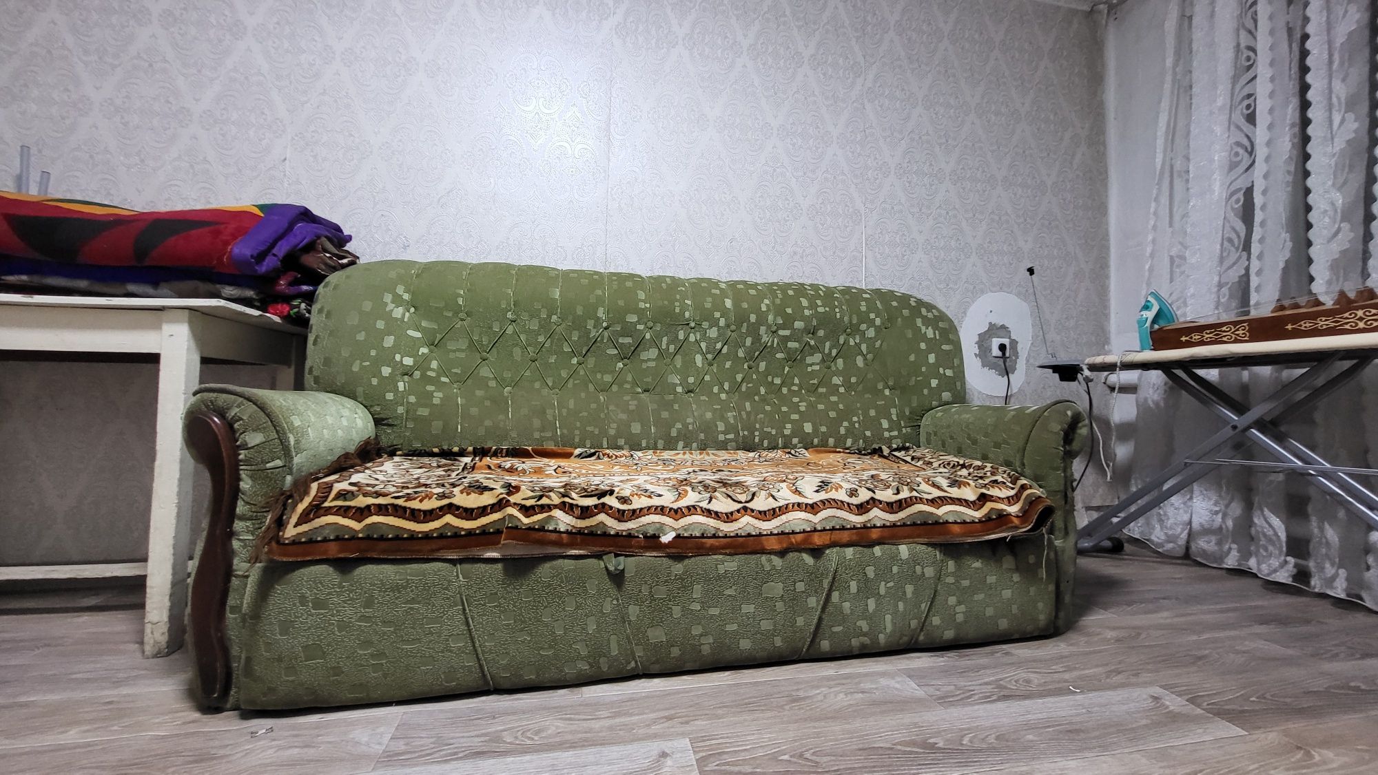 Диван-кровать за символическую цену Бишкуль