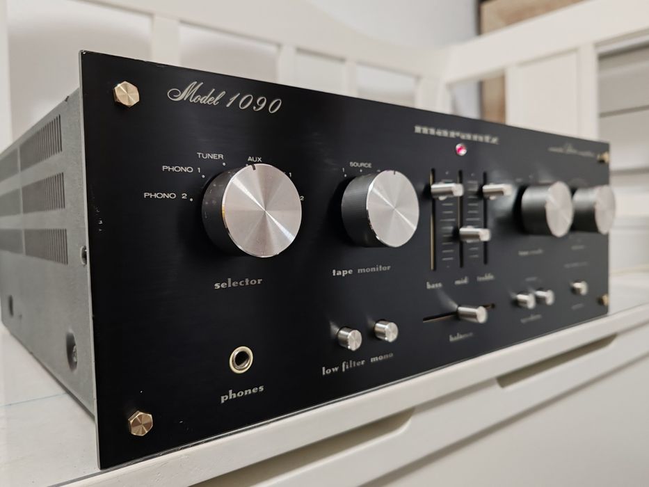 Marantz Model 1090, Germania