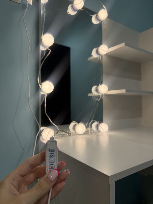 Тоалетка за гримиране