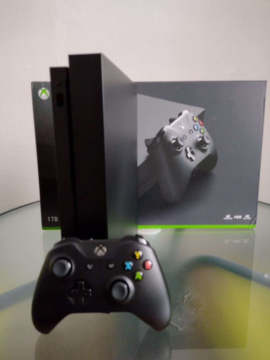Xbox One X 1 TB Impecabil + 13 luni Garantie