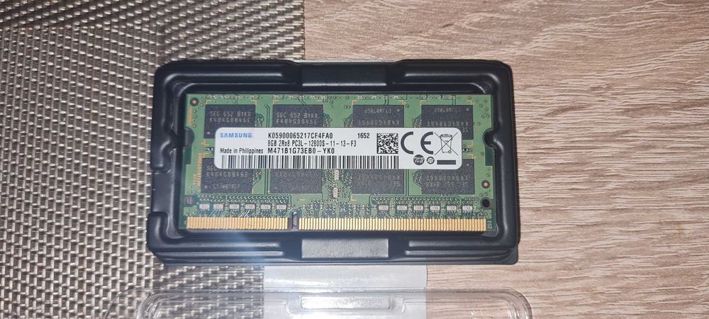 Memorie RAM laptop Samsung 8GB DDR3L 1600MHz PC3L-12800S M471B1G73EB0
