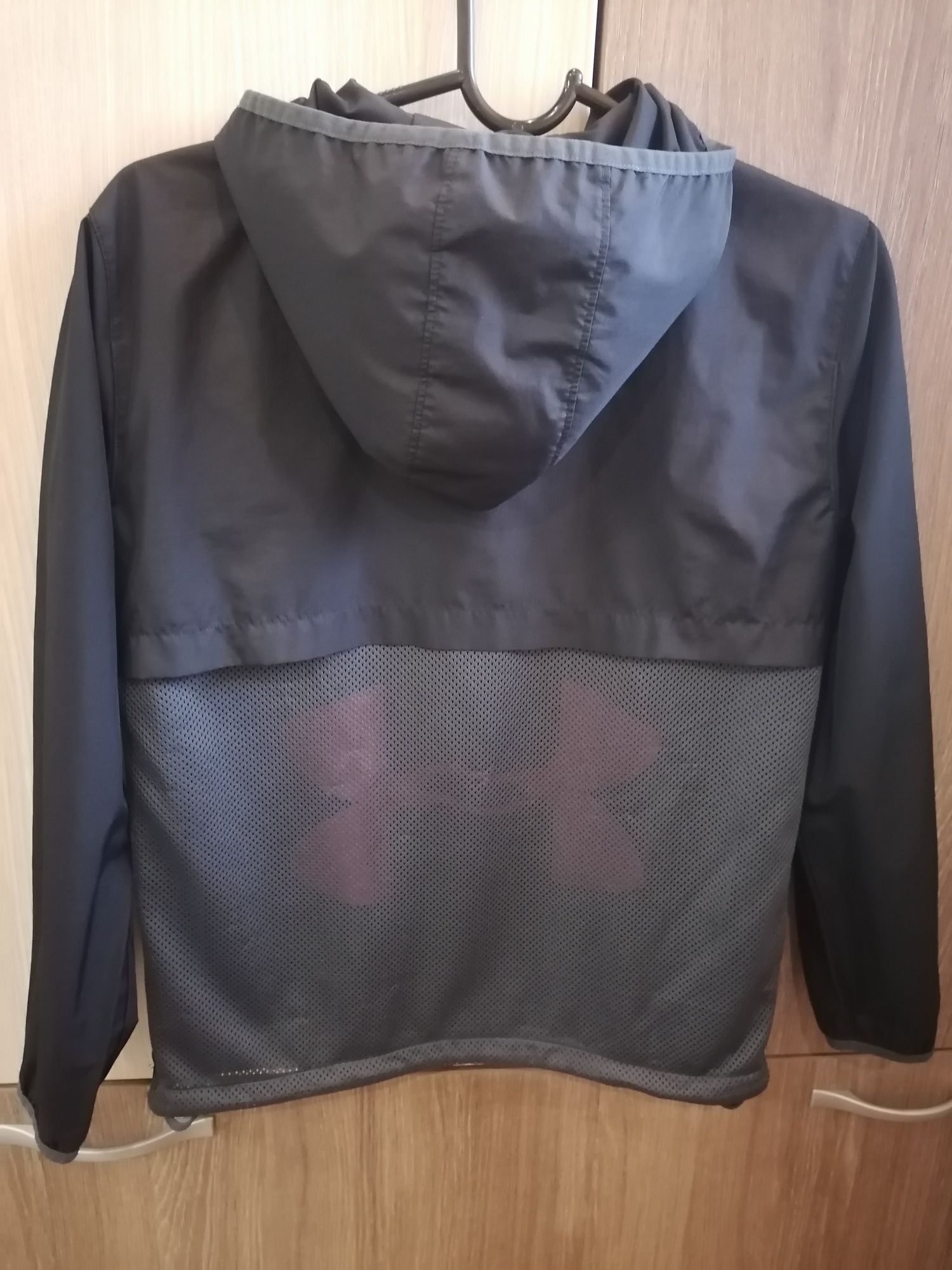 Есенно детско яке на UNDER ARMOUR