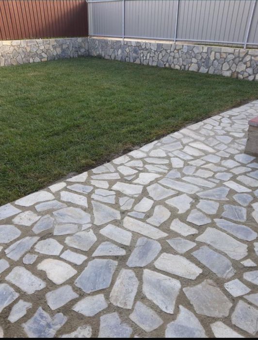 Piatra Naturala de Munte