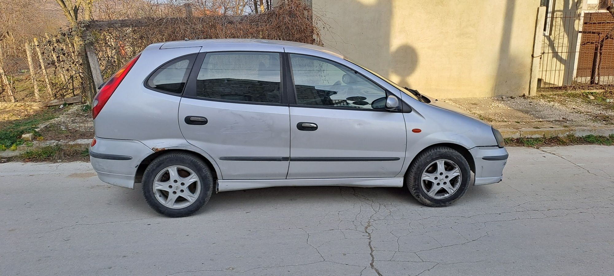 Nissan Almera Tino 2,2did/ Нисан Алмера Тино на- части