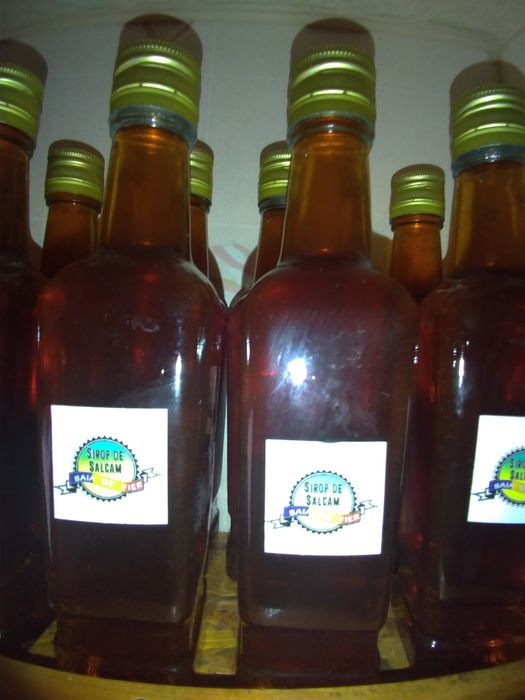 Vând sirop (brad/soc/păpădie) ambalat la sticla de 250 ml.