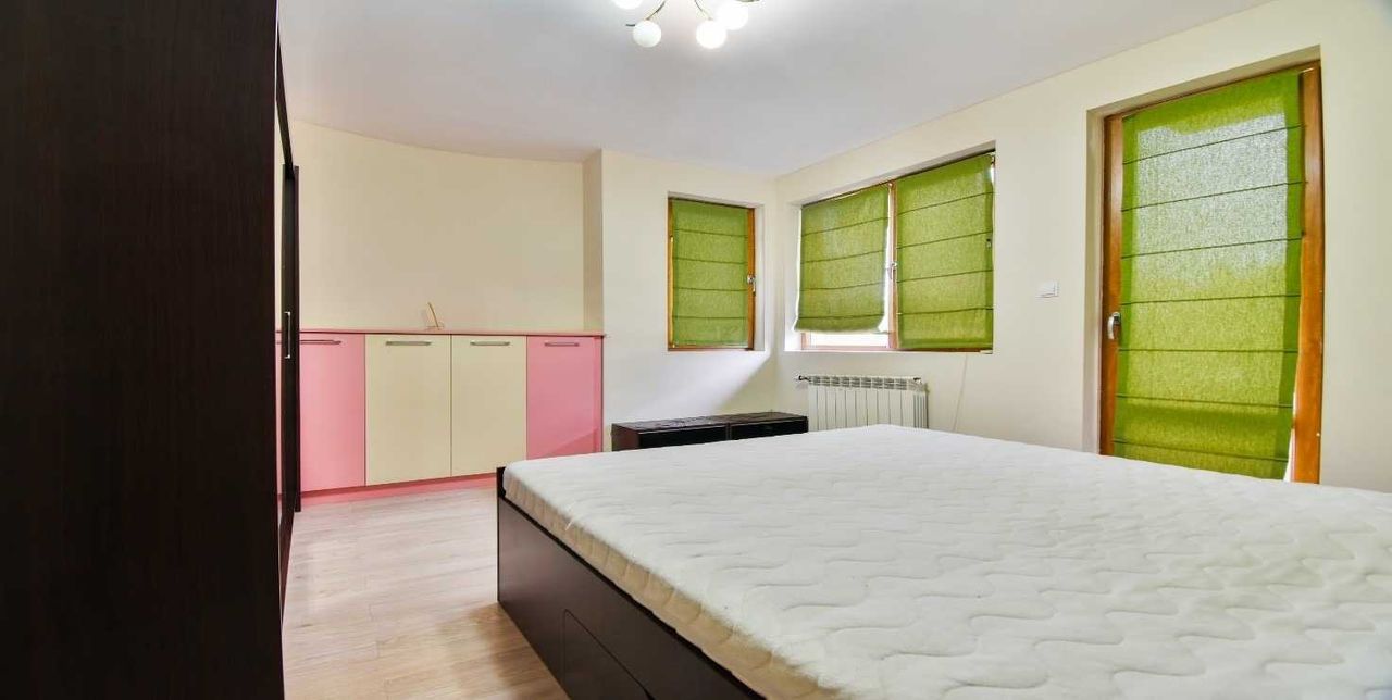 Дава се под наем Тристаен апартамент в София, Витоша - 145 кв.м за 800 € - Снимка #7