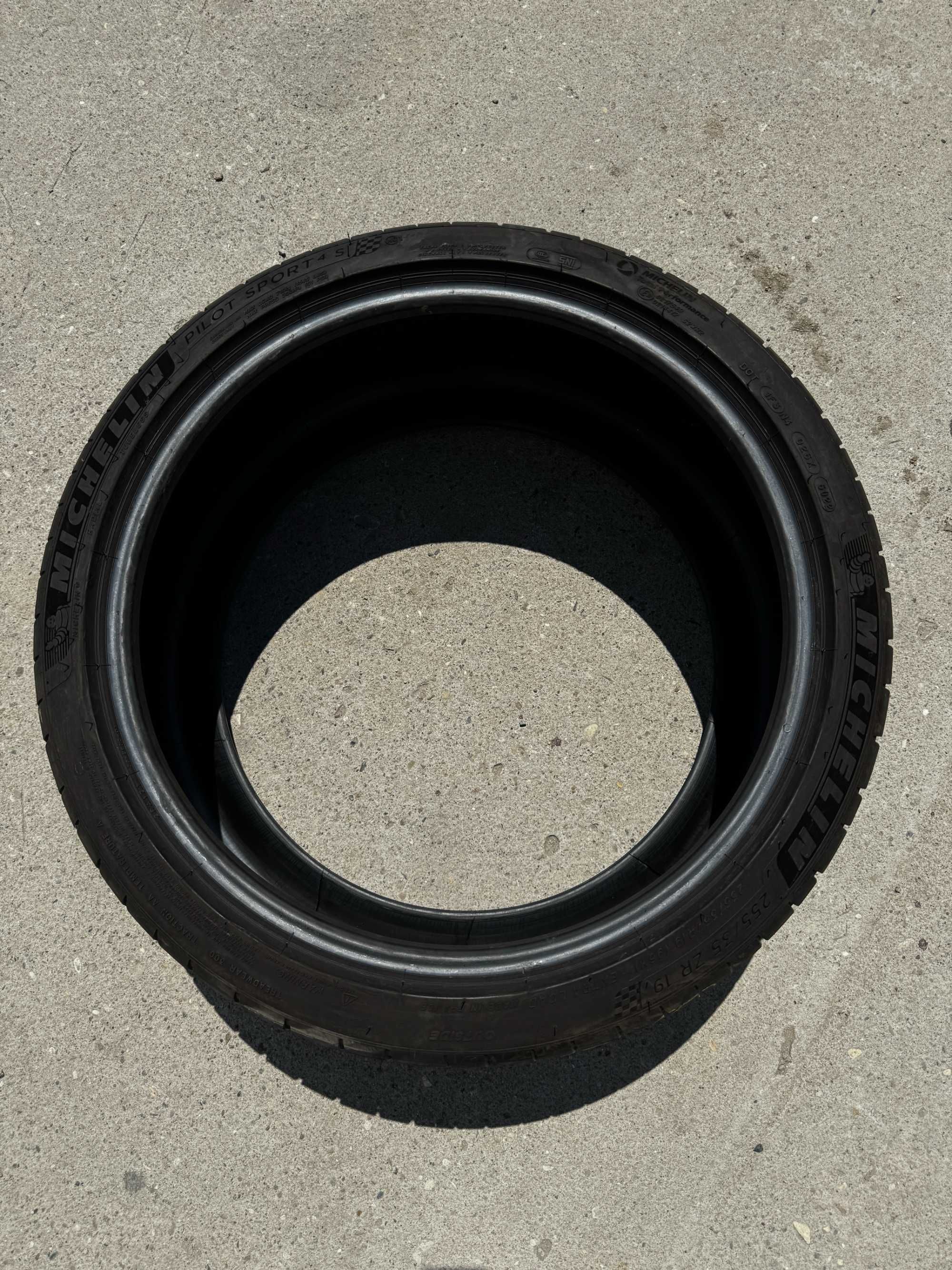 Anvelope 255/35R19 Michelin Vara