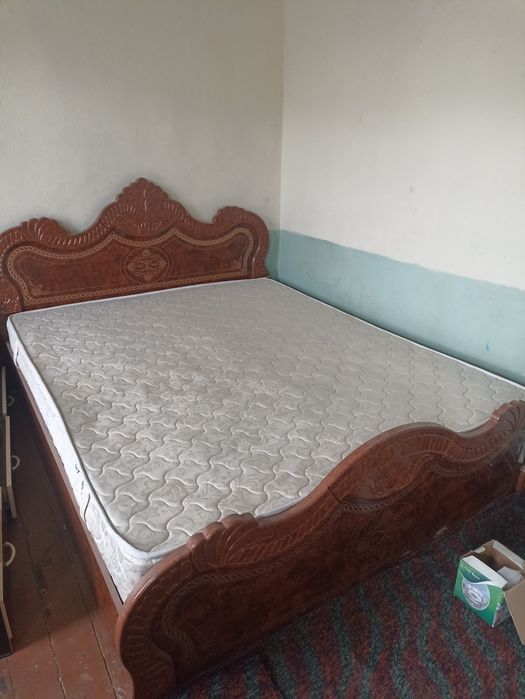 Продается спальный мебель