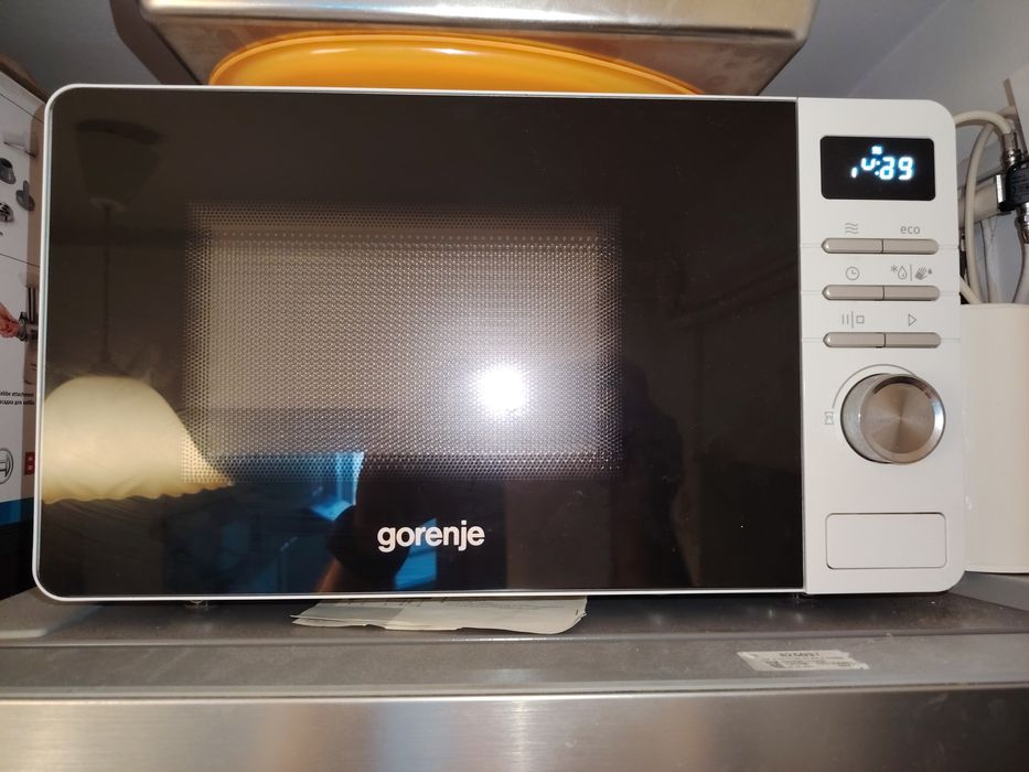 Cuptor cu microunde gorenje. 20l