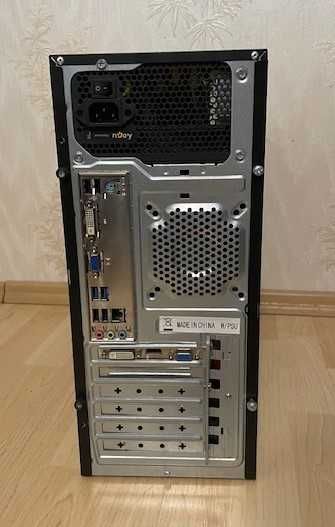 Unitate PC Asus cu procesor i5-2400 3.10Ghz