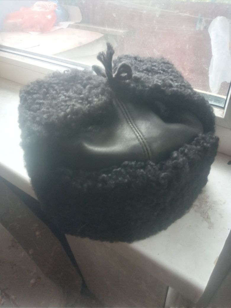 Продам шапку мужскую