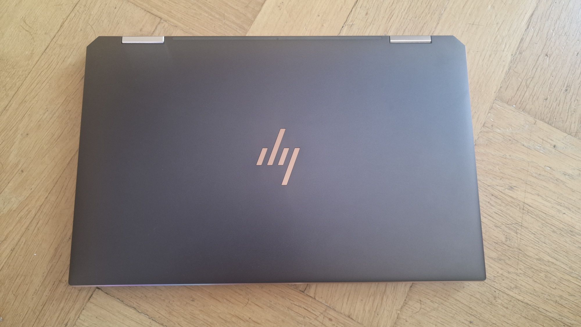 Hp Spectre x360 13.3" 4K touch UHD 1TB ssd i7-1065G7 16GB RAM