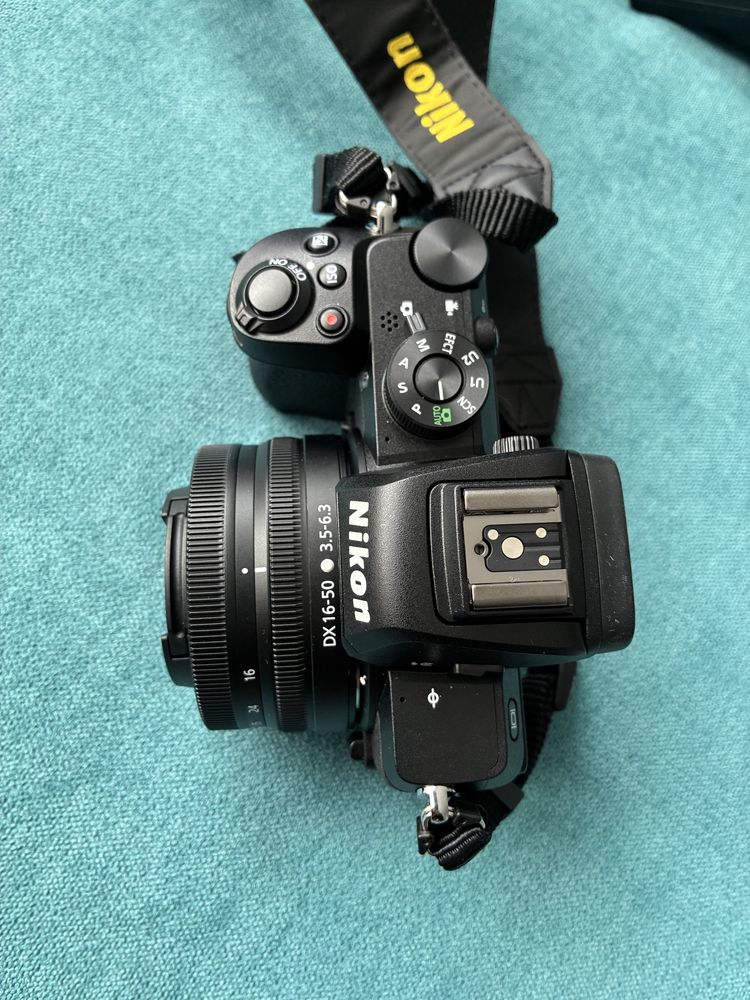 Фотоапарат Nikon Z50 + обектив Nikon Z DX 16-50mm VR