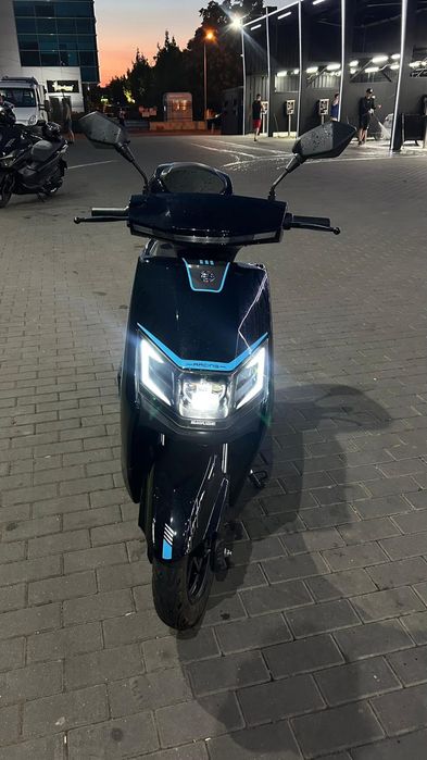 Scuter electric saige metro5000