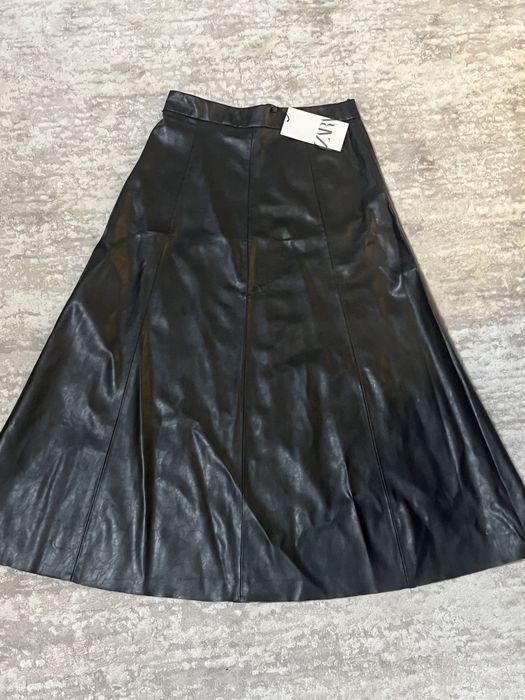 Fusta zara noua cu eticheta