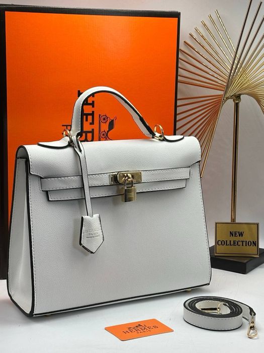 Geanta Hermes noua !!! Dimensiuni 30/25 !!!