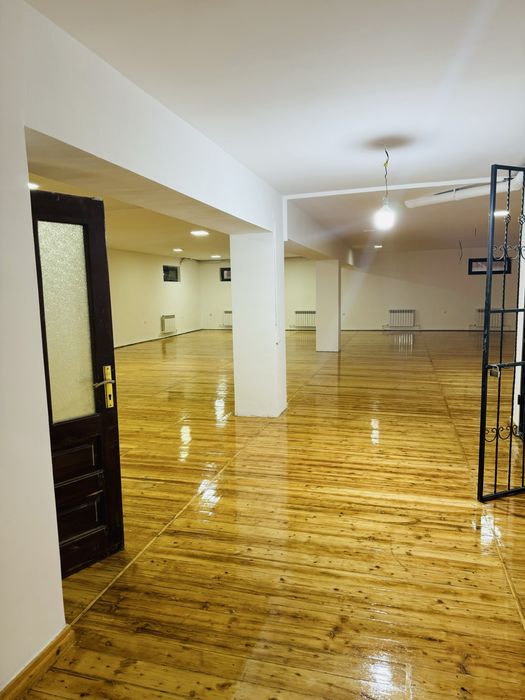 Shahar markazida joy ijaraga beriladi