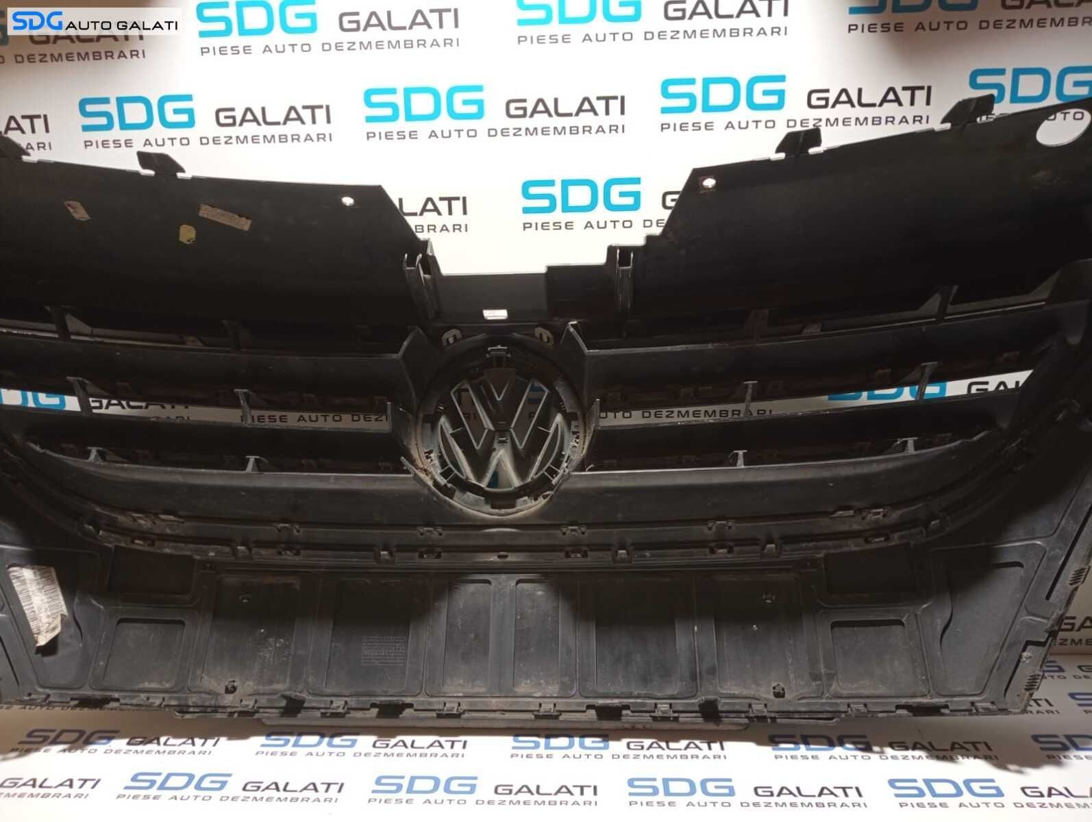 Grila Centrala cu Sigla Emblema Radiator de pe Bara Spoiler Fata Volkswagen Passat CC 2009 - 2012 Cod 3C8853651P 1K5853600 3C0853600A [M3750]