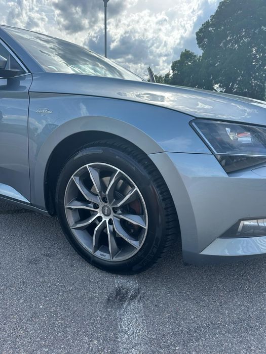 Skoda Superb Laurin & Klement DSG7 190hp