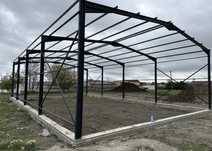 Scoietate confecții metalice vinde și confectioaneaza hale pe structur