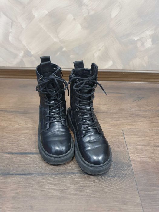 Боти     " Zara"