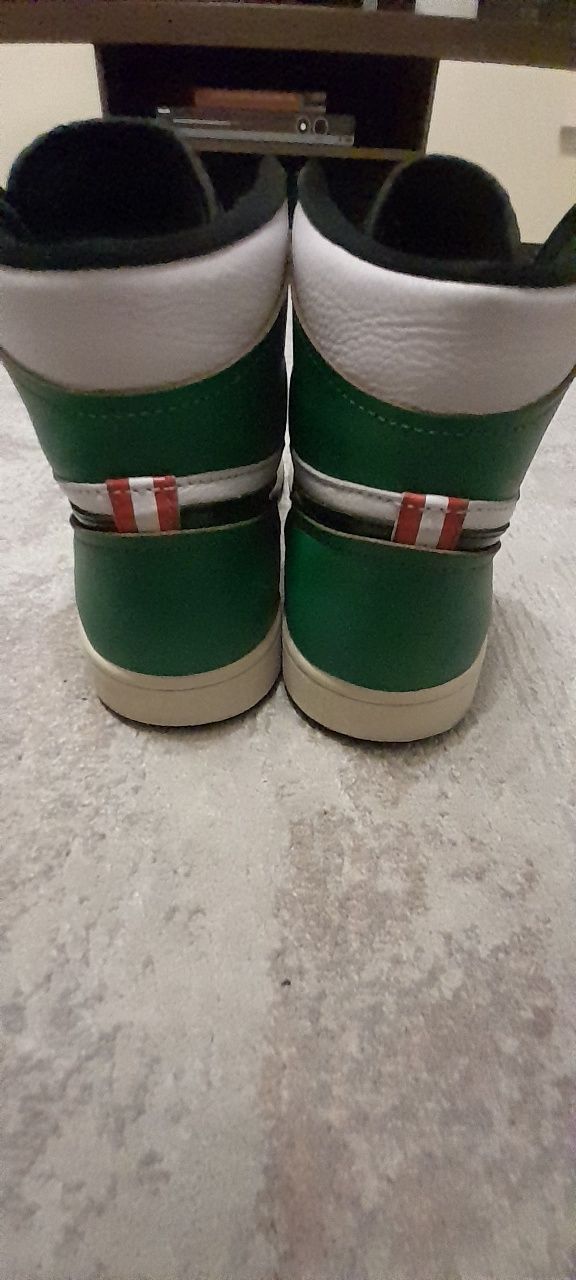 Jordan 1 high Retro Lucky Green