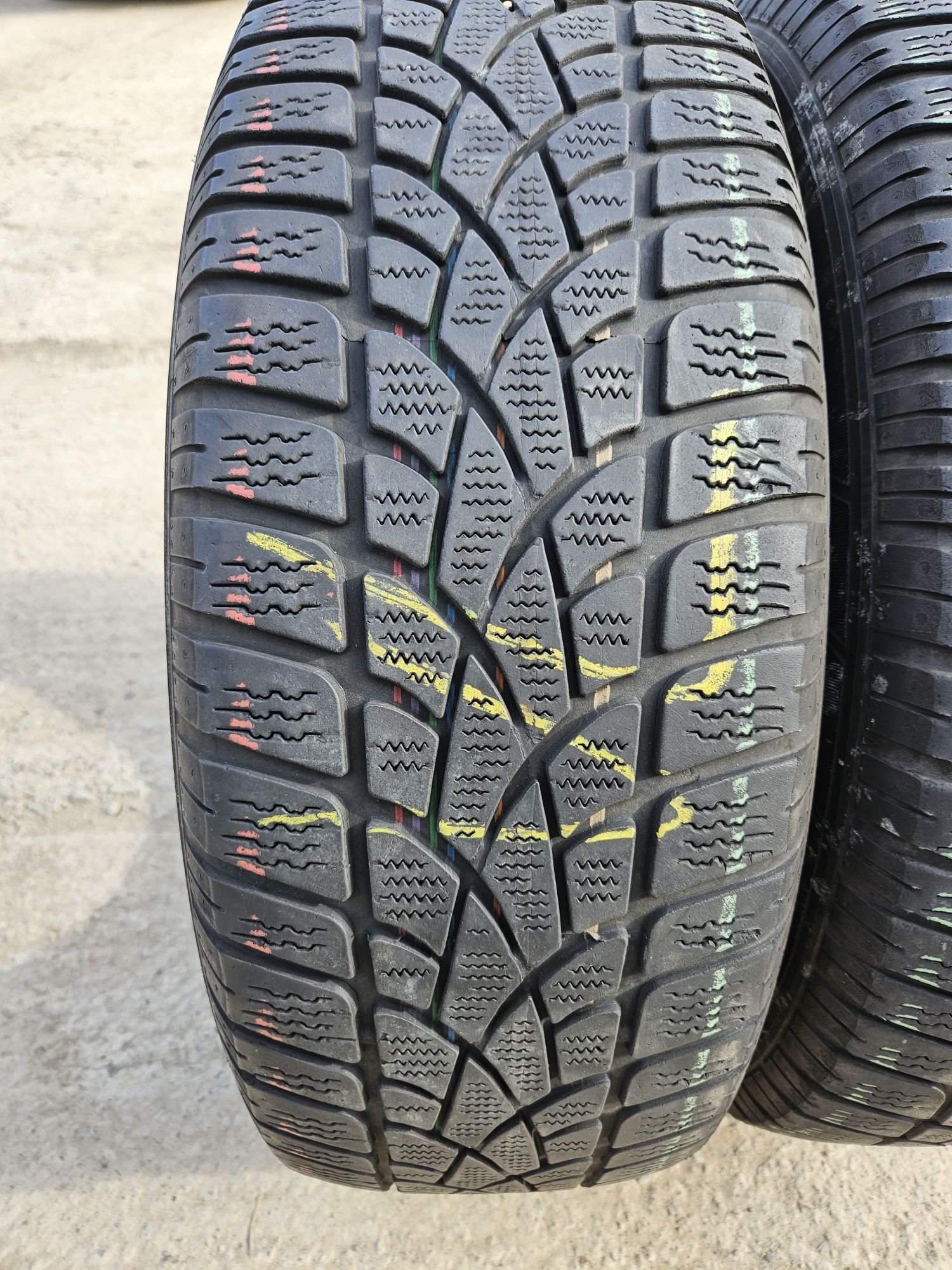 Vând anvelope m+s 215/60/17 C 215/60r17 C CONTINENTAL