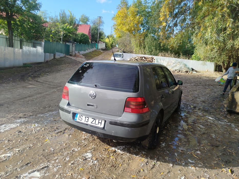 Vând golf 4  1.6