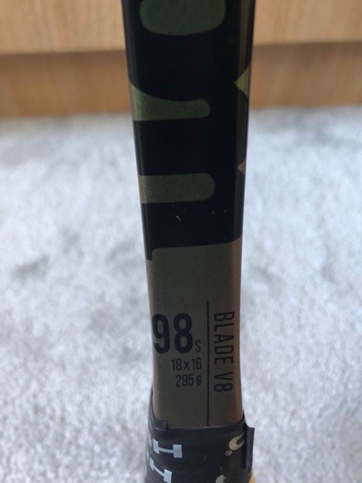 Wilson blade 98S V8