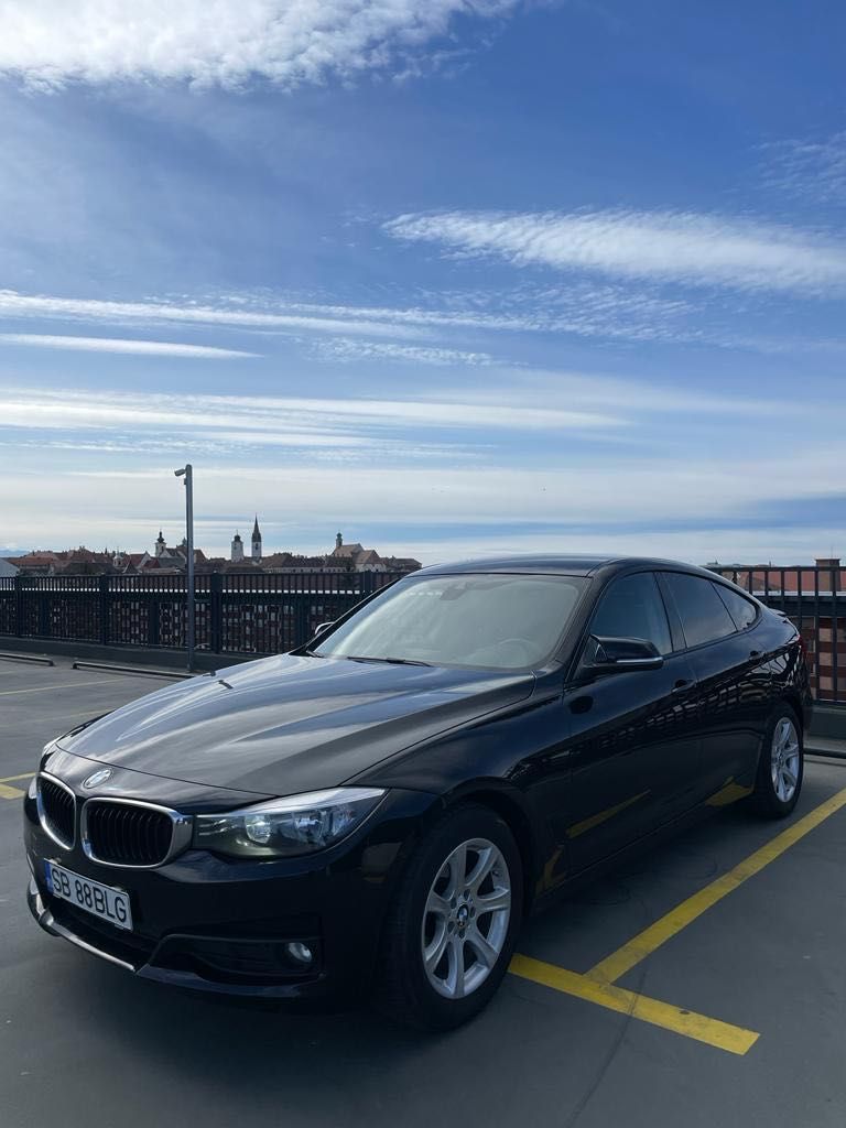 BMW 320d GT, fabricat în noiembrie 2014 și având 255.000 km