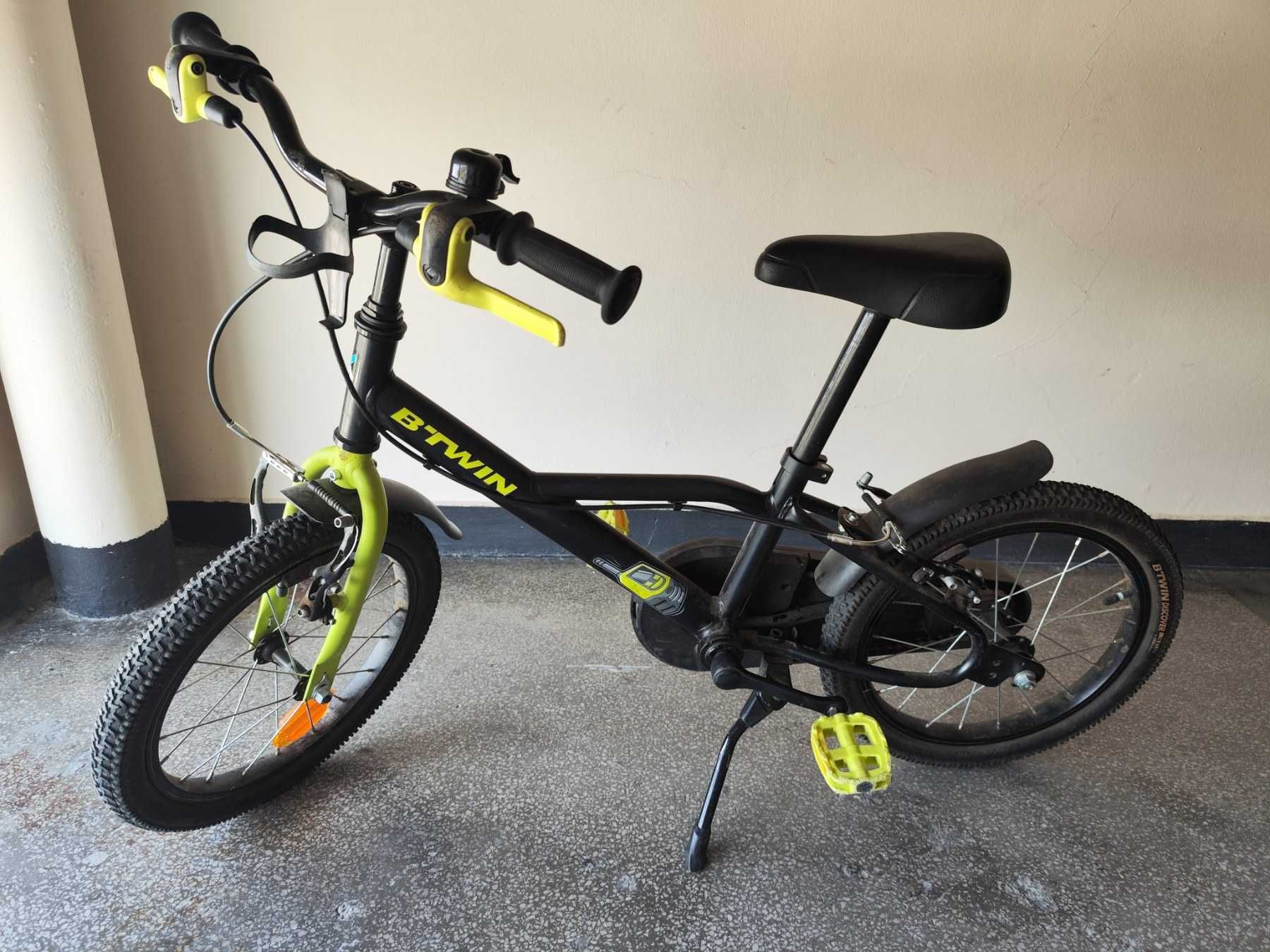 Детско колело Btwin 500 dark hero, 16 инча, 4-6 години