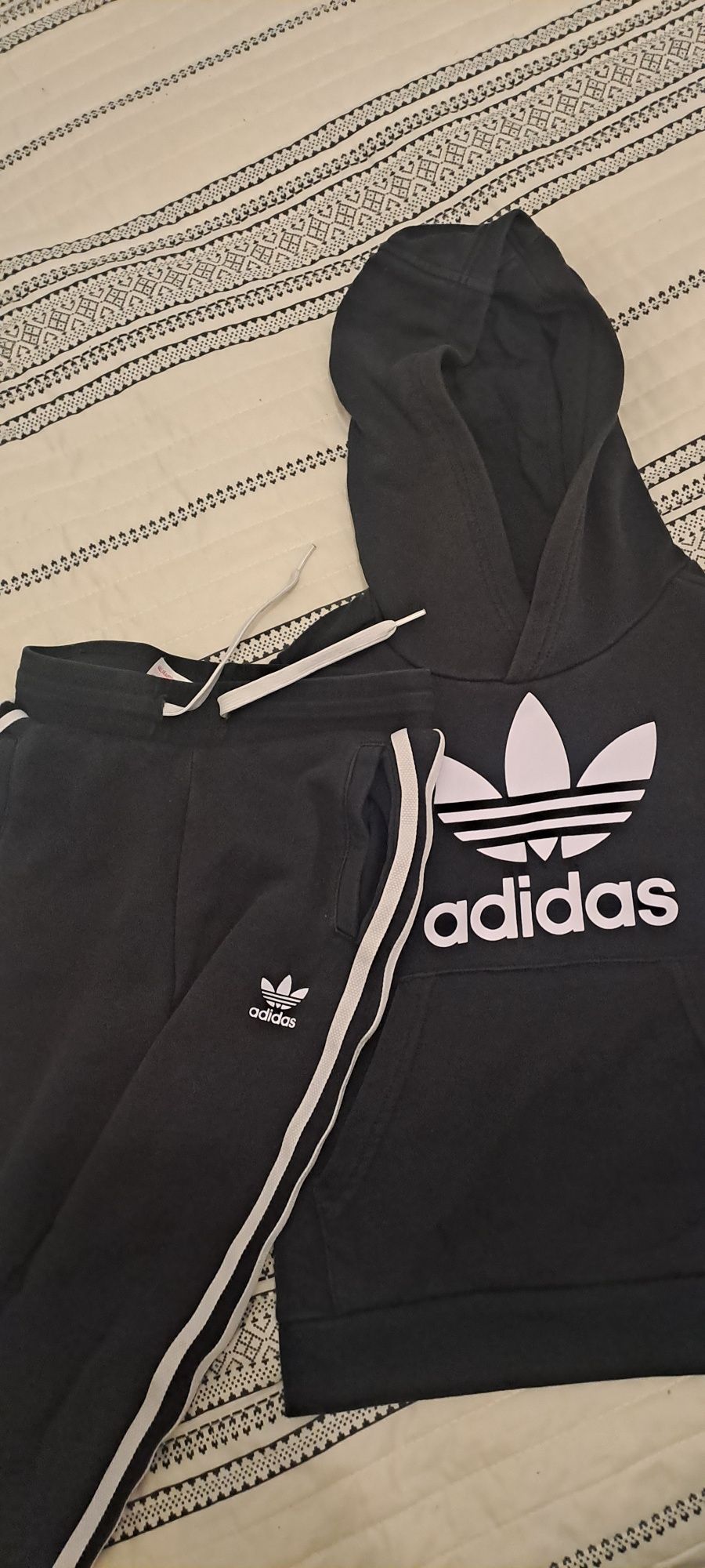 Pulover adidas 5 6 ani