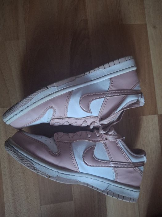Nike Low Dunk Pink