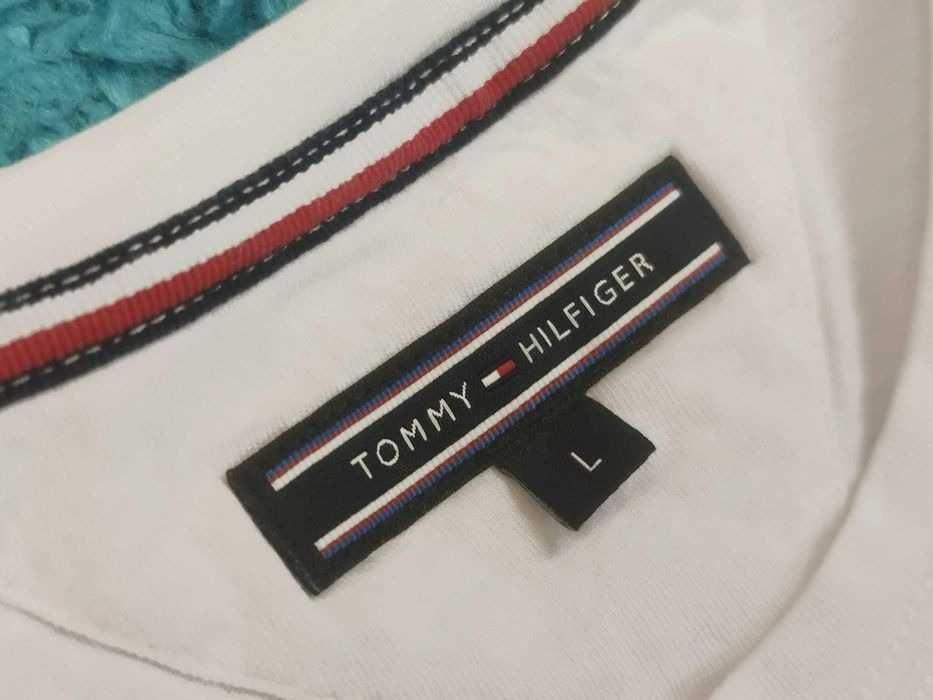 Tricou Tommy Hilfiger Logo Graphic Regular White