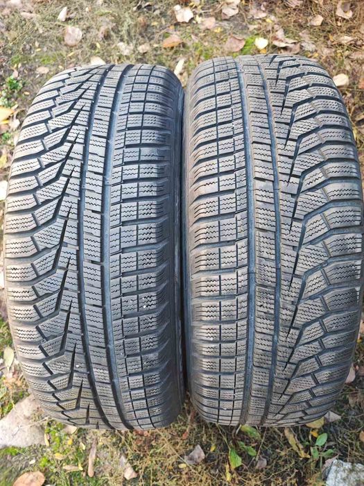 Зимни гуми 2 броя Hankook 225/60R17 103V